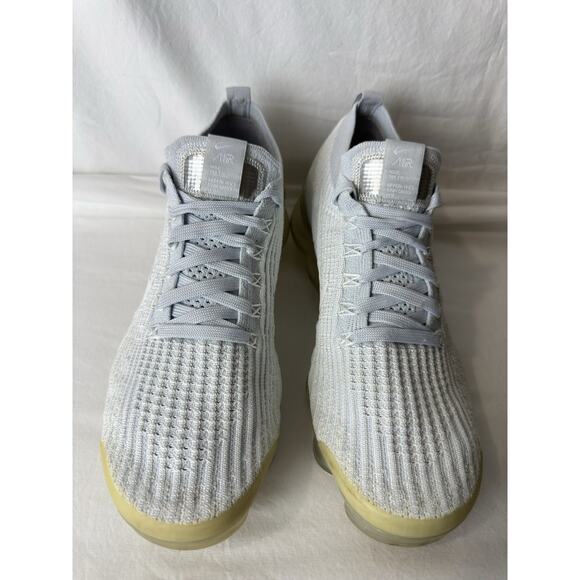 Nike Women’s Air VaporMax Flyknit 3 Gray Running Shoes Sneakers Size 8.5 - Picture 3 of 13